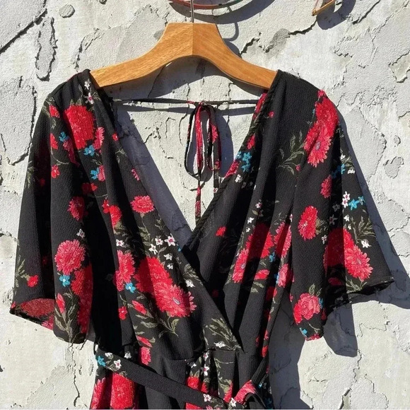 TRIXXI Romper - Picture 3 of 8